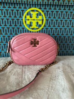 Tory Burch Pink Quilted Leather Crossbody Camera Bag with Gold Logo